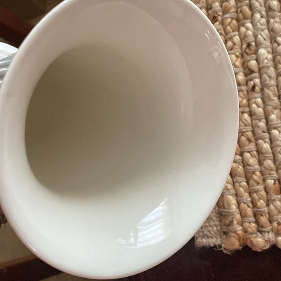 Wedgewood vase - Picture 5 of 5